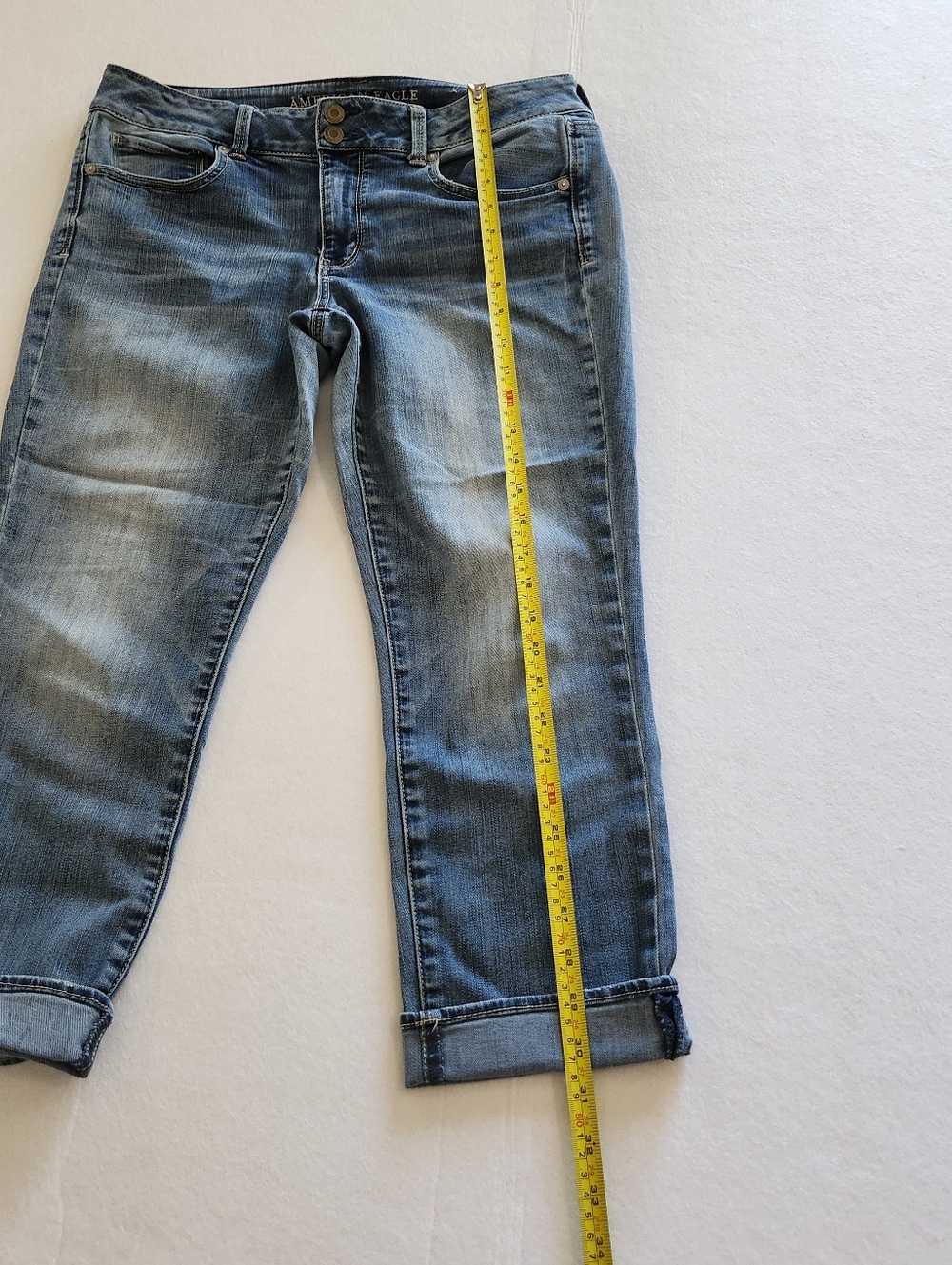 American Eagle Outfitters Light Blue Cropped Jeans with Cuffed Hems Size 12 - Picture 5 of 7